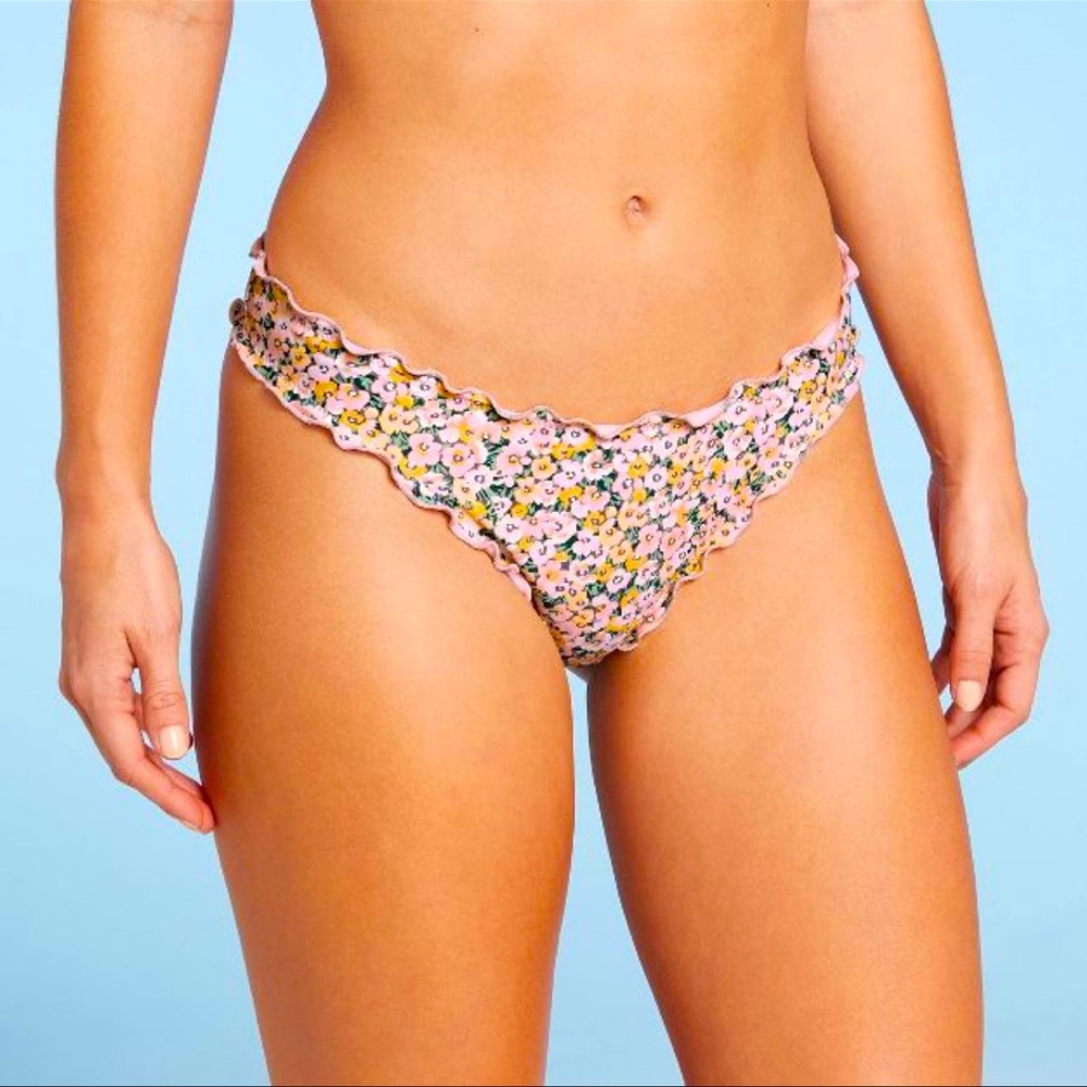 Women’s Shade & Shore Ruffle Cheeky Bikini Bottom